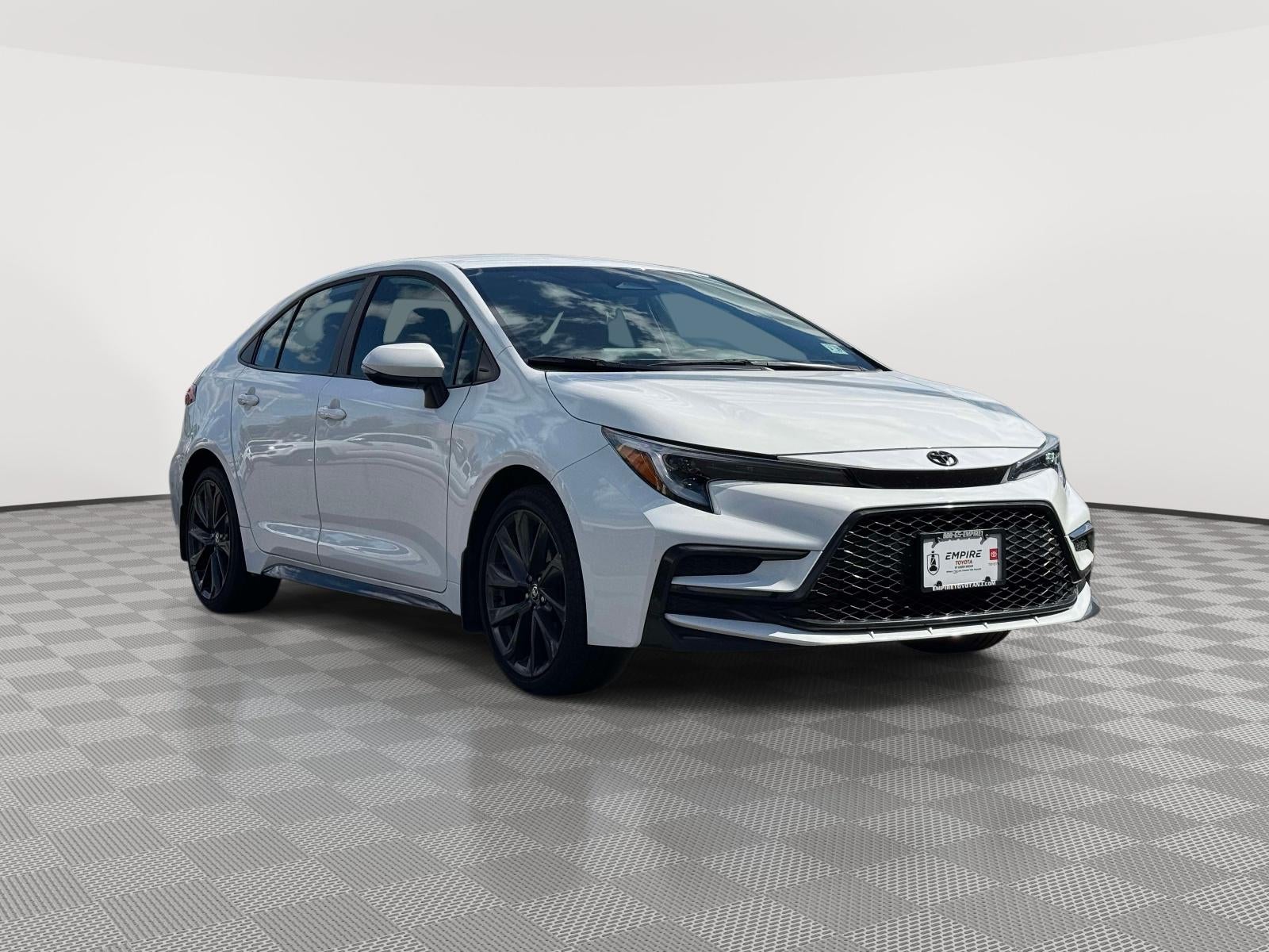 2025 Toyota Corolla SE in Ice Cap — front three-quarter view
