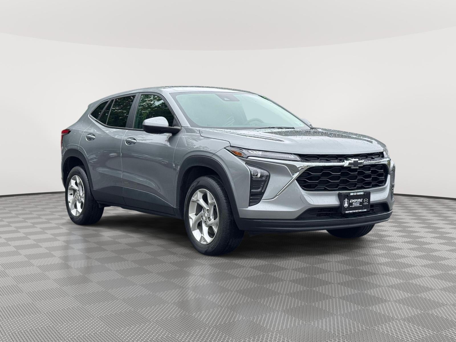 2024 Chevrolet Trax FWD SP in Sterling Gray Metallic — front three-quarter view